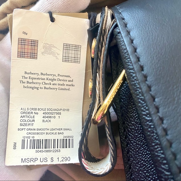 Burberry small soft grain buckle crossbody bag - Picture 3 of 15